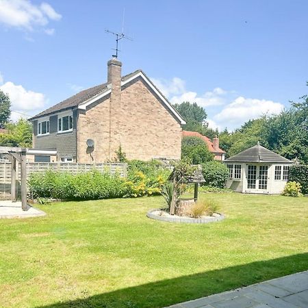 Villa Luxe 5 Bed House In Guildford. Morden Amenities Normandy Exterior foto